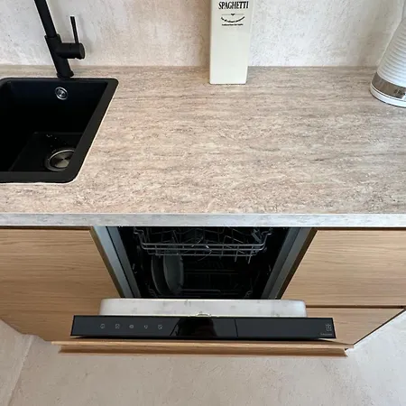 Penthouse Mit Loftcharakter - Parkplatz, Fahrstuhl & Balkon * Kiel