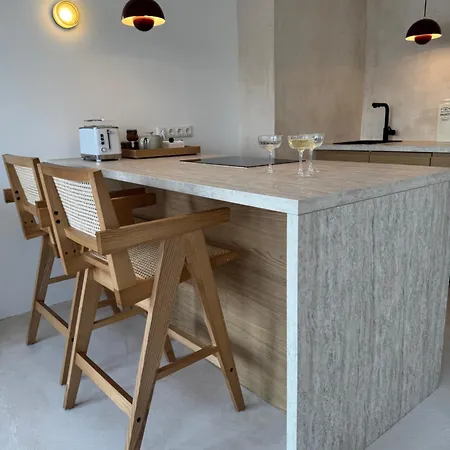 Penthouse Mit Loftcharakter - Parkplatz, Fahrstuhl & Balkon * Kiel