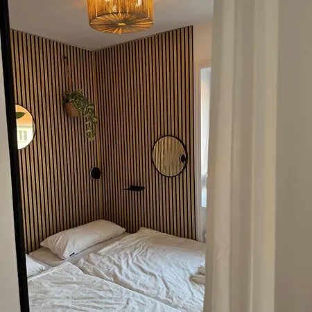 Penthouse Mit Loftcharakter - Parkplatz, Fahrstuhl & Balkon * Kiel