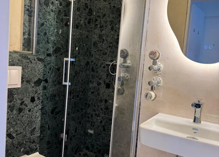 Lejlighed Penthouse Mit Loftcharakter - Parkplatz, Fahrstuhl & Balkon Kiel