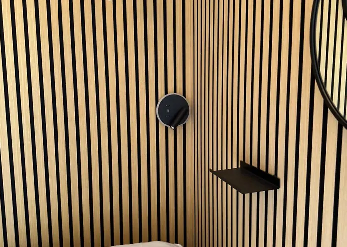 Penthouse Mit Loftcharakter - Parkplatz, Fahrstuhl & Balkon Lejlighed Kiel