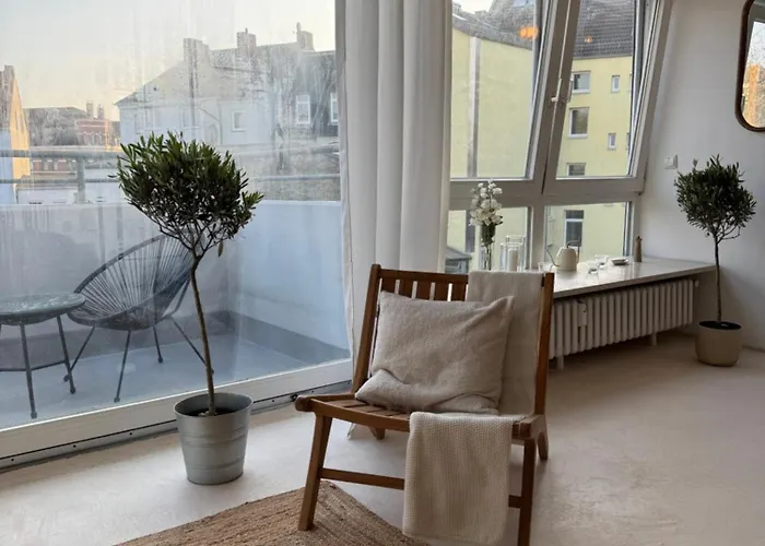 Lejlighed Penthouse Mit Loftcharakter - Parkplatz, Fahrstuhl & Balkon Kiel